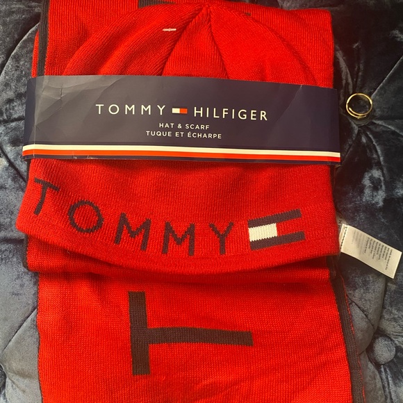 Tommy Hilfiger Accessories - Tommy Hilfiger Red Scarf and Hat Set